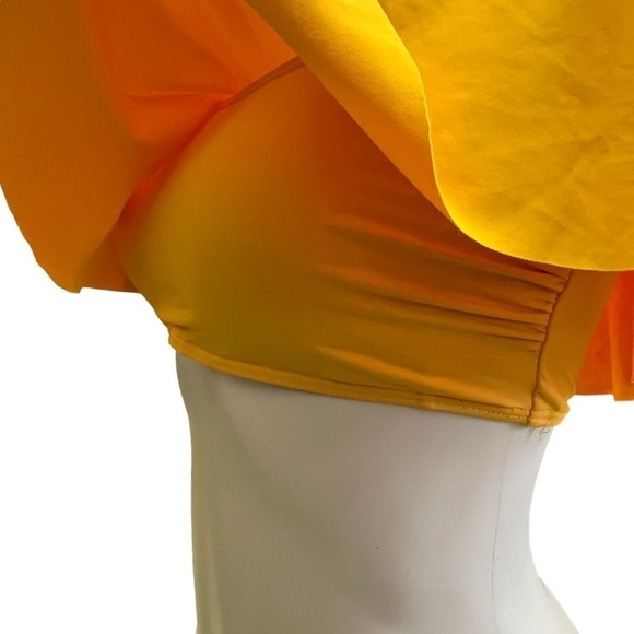 YELLOW Off The Shoulder Ruffle Bikini Floral Bottoms Medium NWT Cupshe Envya - Picture 5 of 13